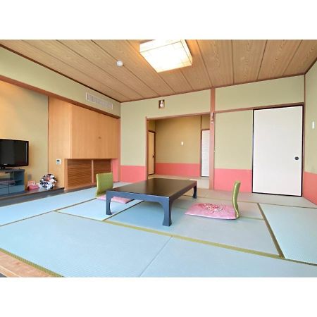 Nishiura Grand Hotel Kikkei - Vacation Stay 85445V Ґамаґорі Екстер'єр фото